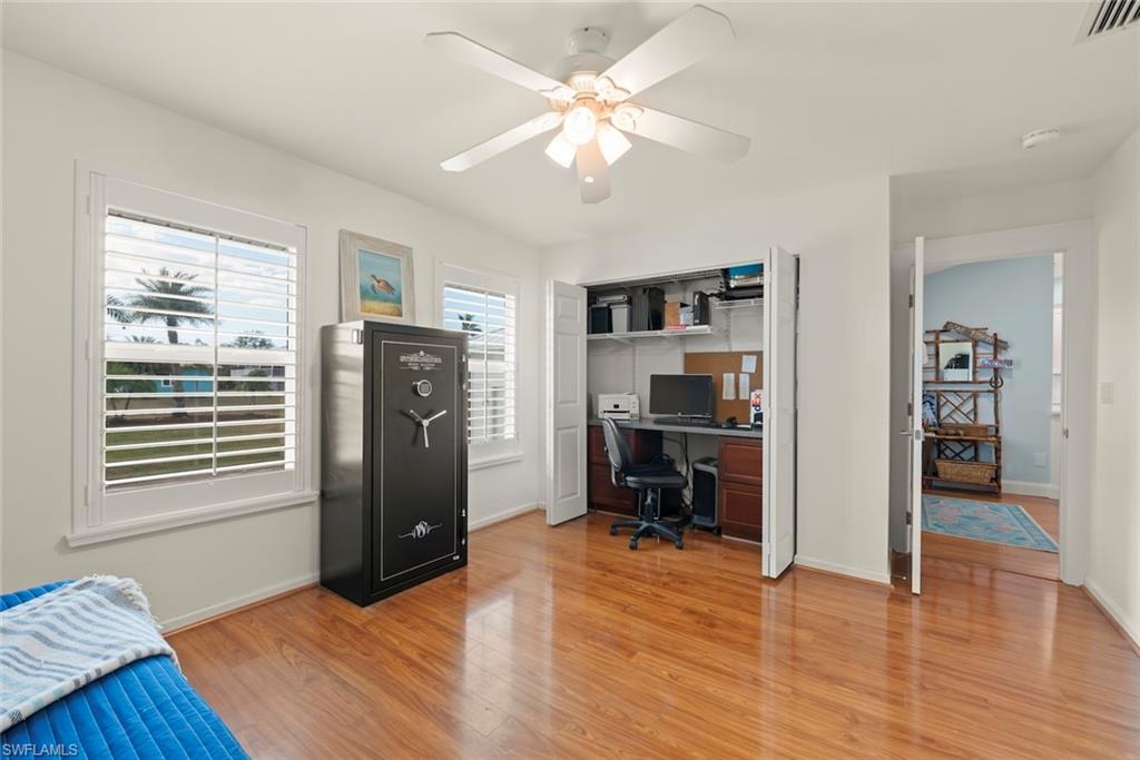 CHARLOTTE SHORES - Residential