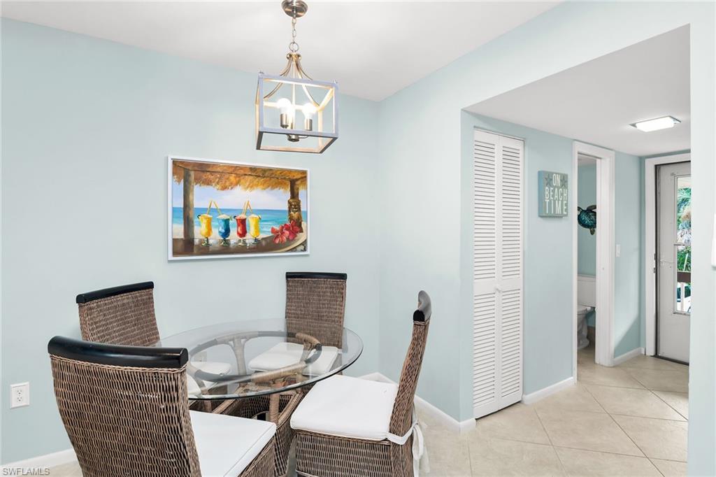 ISLAND MANOR APTS - Residential