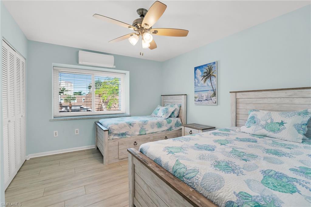 ISLAND MANOR APTS - Residential