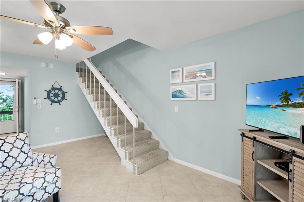 ISLAND MANOR APTS - Residential