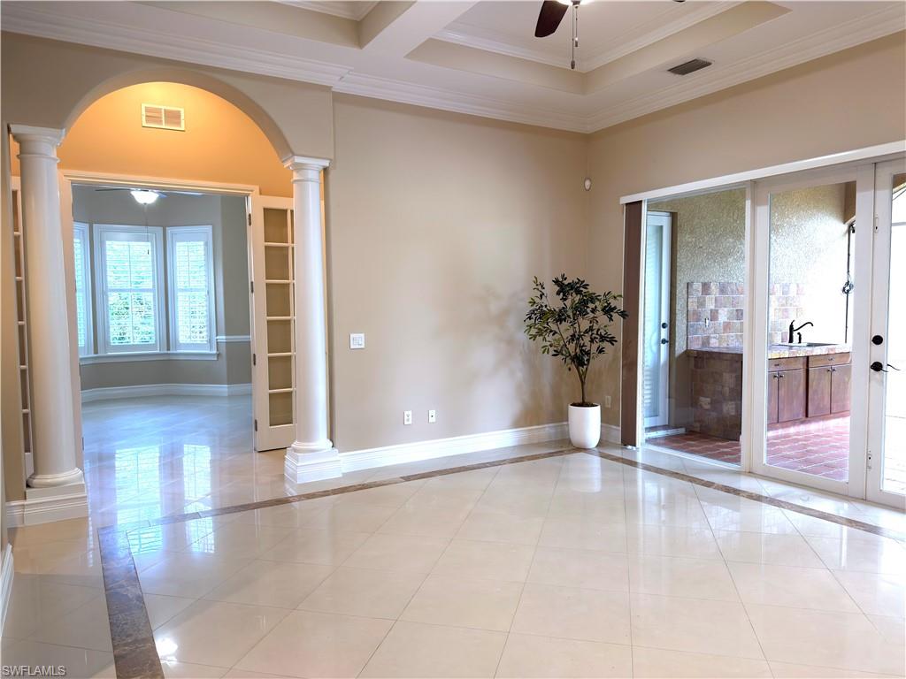 GOLDEN GATE ESTATES - Residential