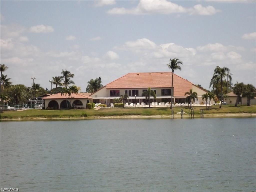 TERRACE - Residential Lease