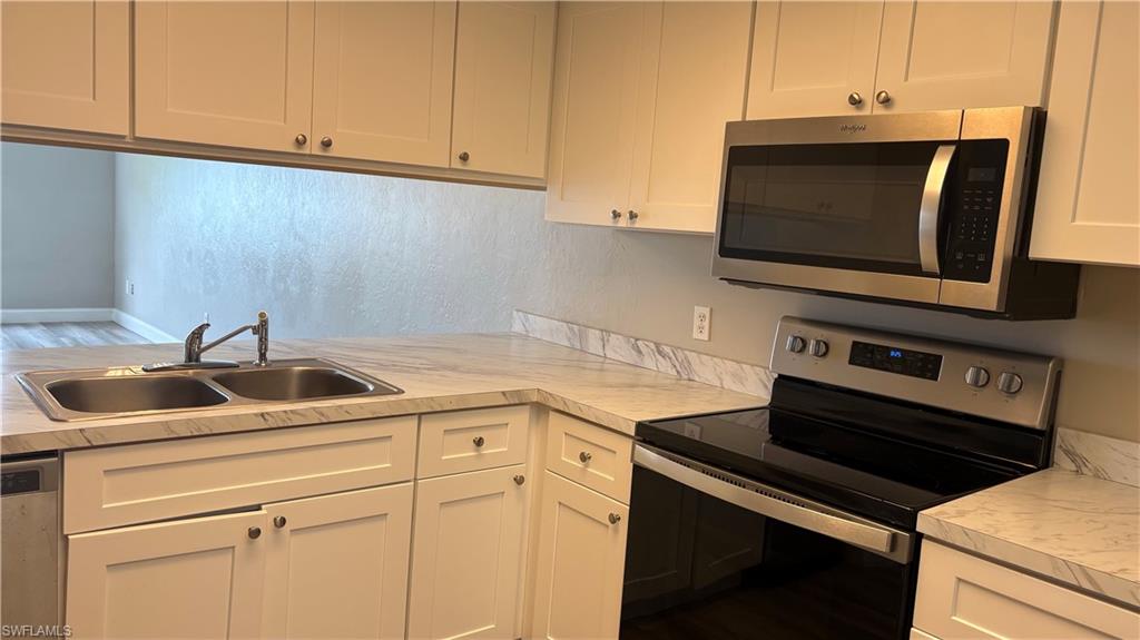 TERRACE - Residential Lease
