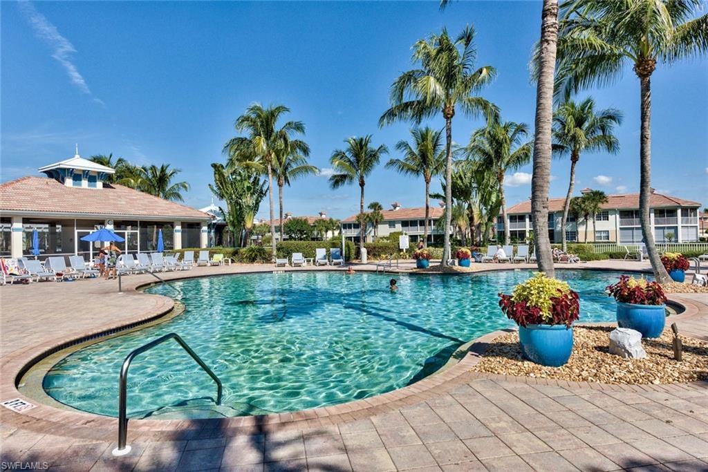 SABAL PALM - Residential