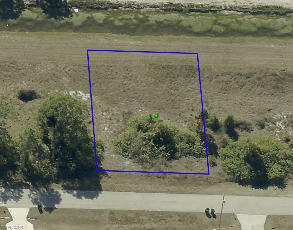 LEHIGH ACRES - Land