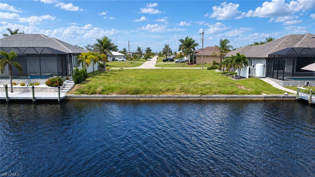 CAPE CORAL - Land