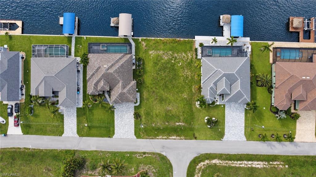 CAPE CORAL - Land