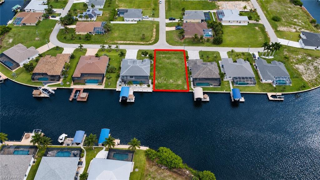 CAPE CORAL - Land