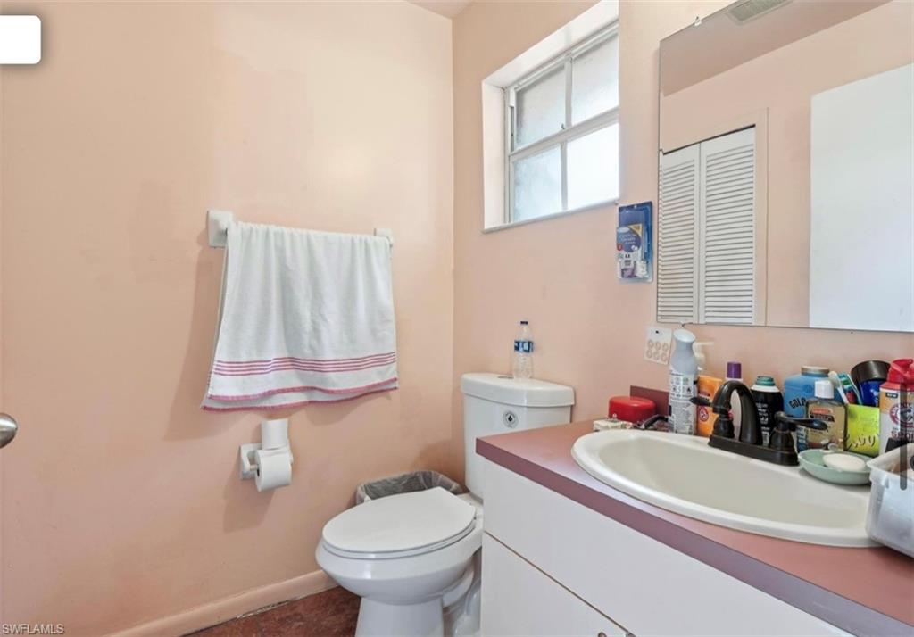 LAKE TRAFFORD ESTATES - Residential