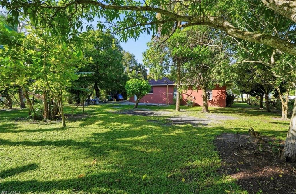 LAKE TRAFFORD ESTATES - Residential