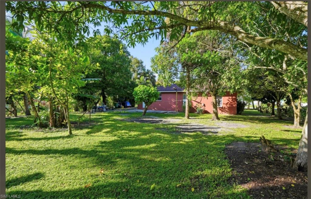 LAKE TRAFFORD ESTATES - Residential