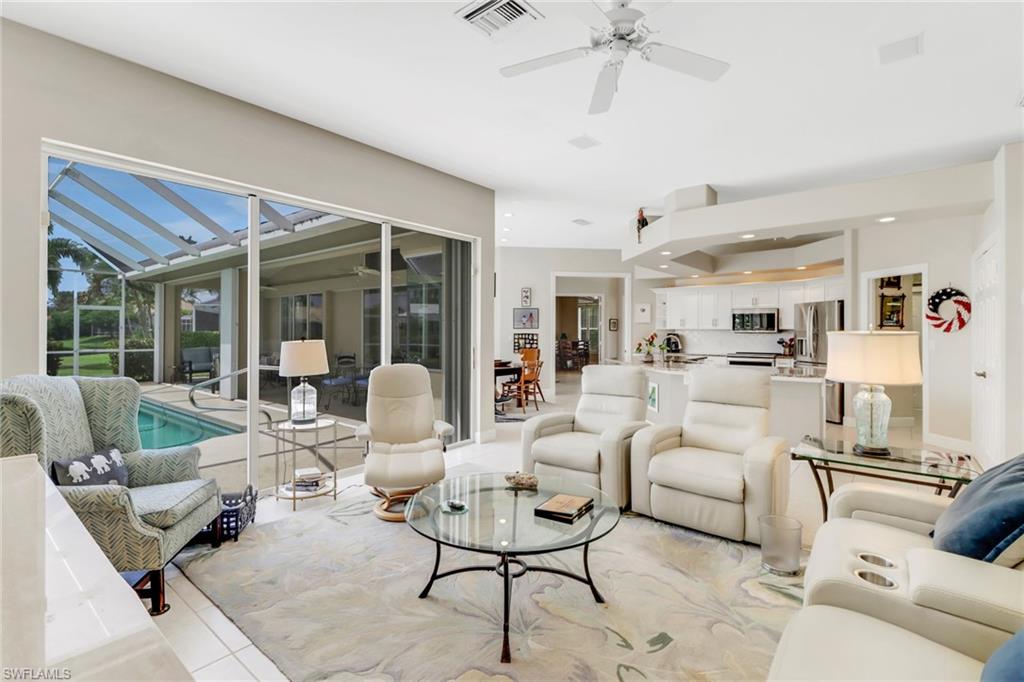 LONGSHORE LAKE - Residential