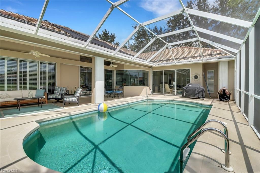 LONGSHORE LAKE - Residential
