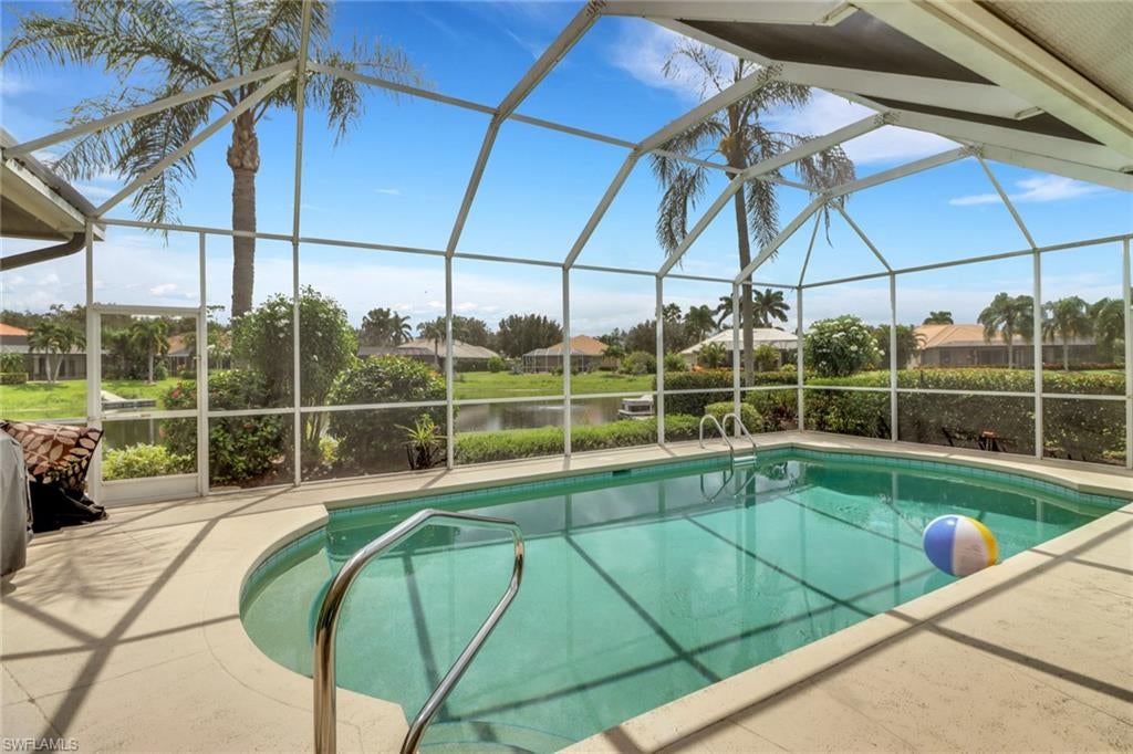 LONGSHORE LAKE - Residential