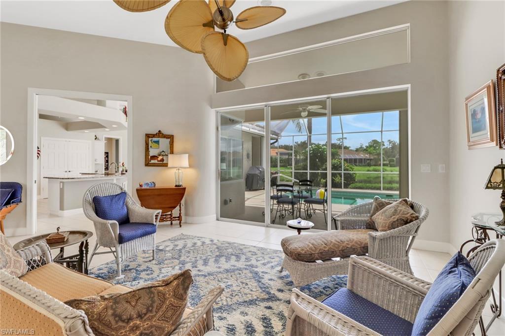 LONGSHORE LAKE - Residential