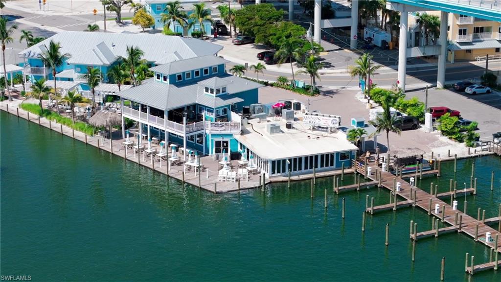 ISLAND SHORES - Land