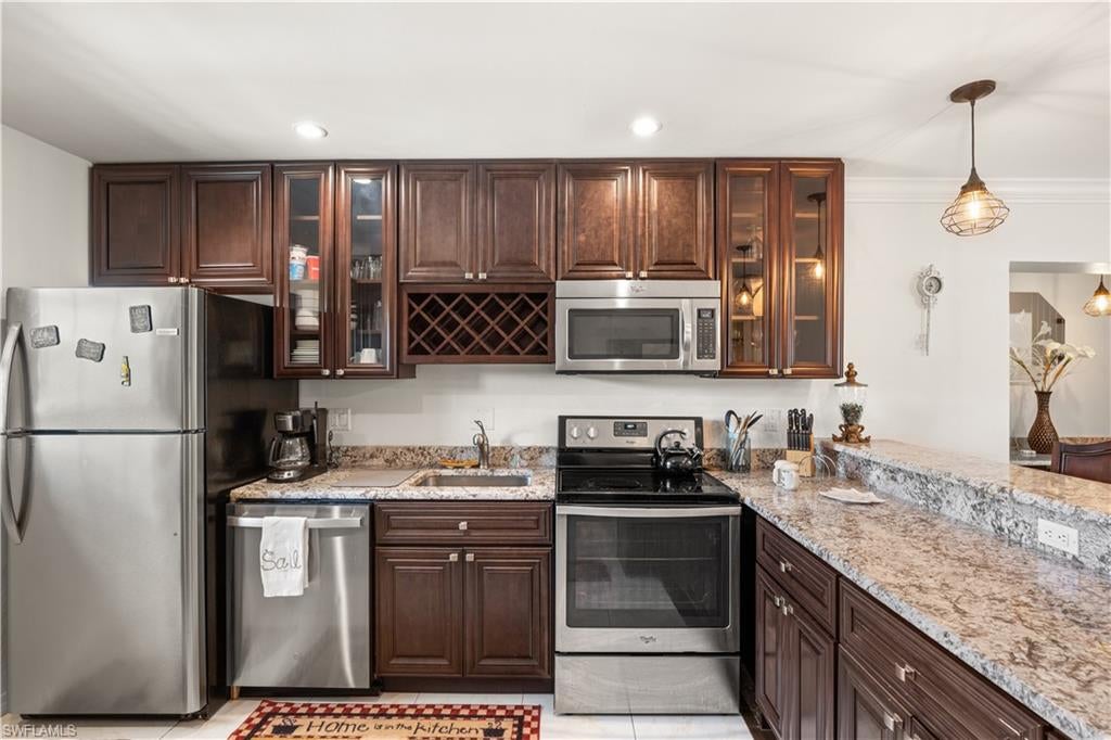 CYPRESS LAKES MANOR NORTH - Residential