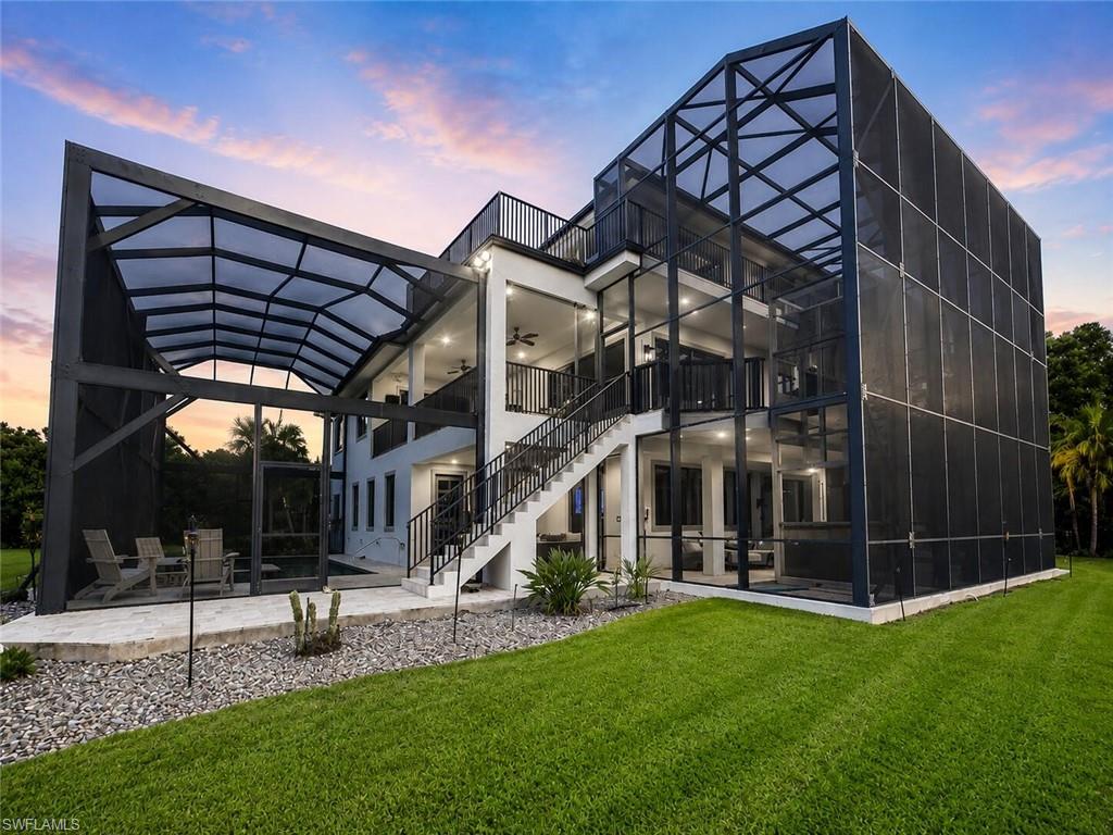 MARCO BEACH - Residential