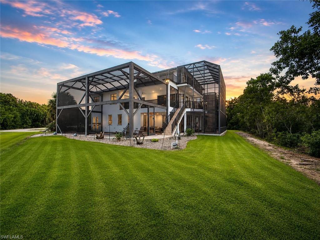 MARCO BEACH - Residential