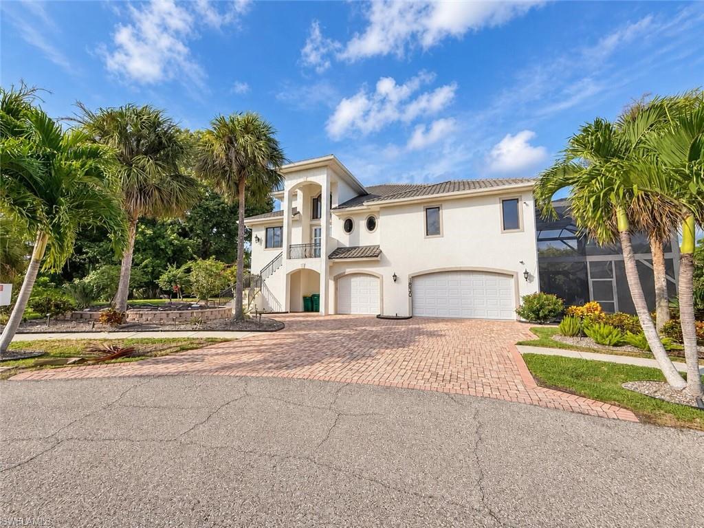 MARCO BEACH - Residential