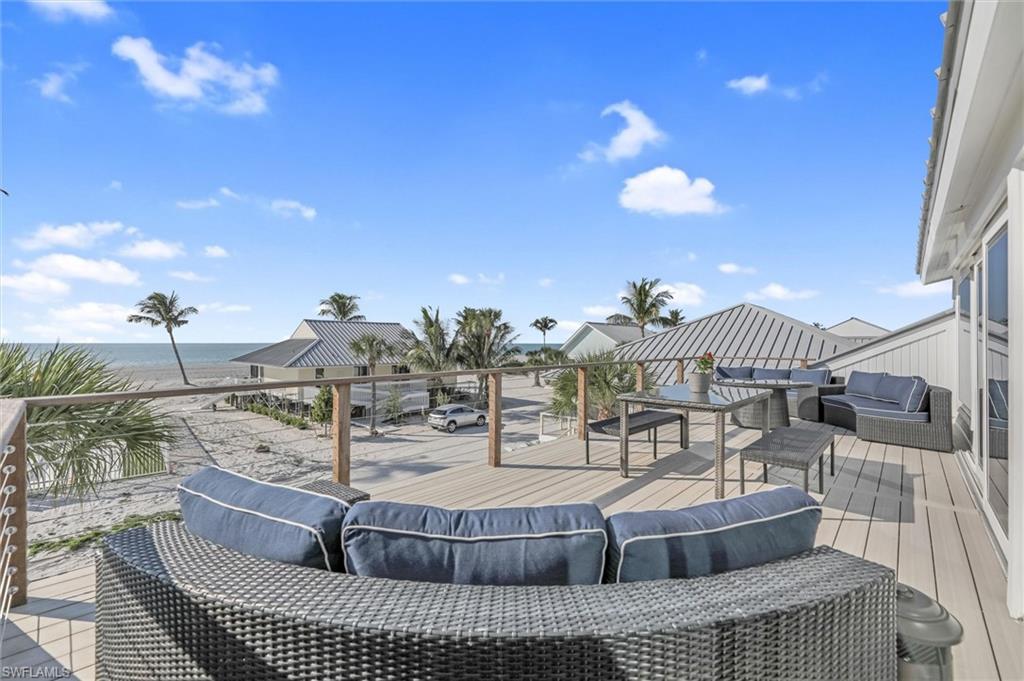 BEACH HOMES - Residential