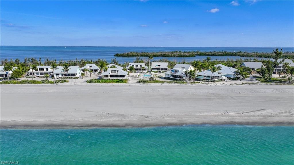 BEACH HOMES - Residential