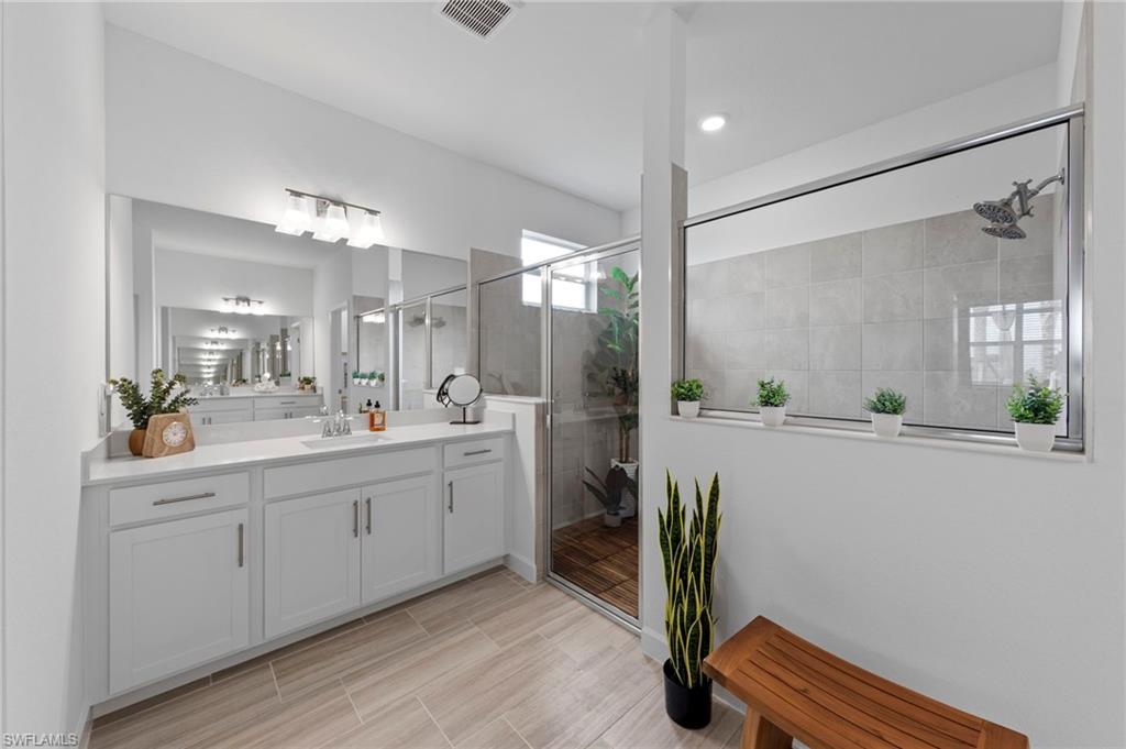 TUCKERS COVE - Residential Lease