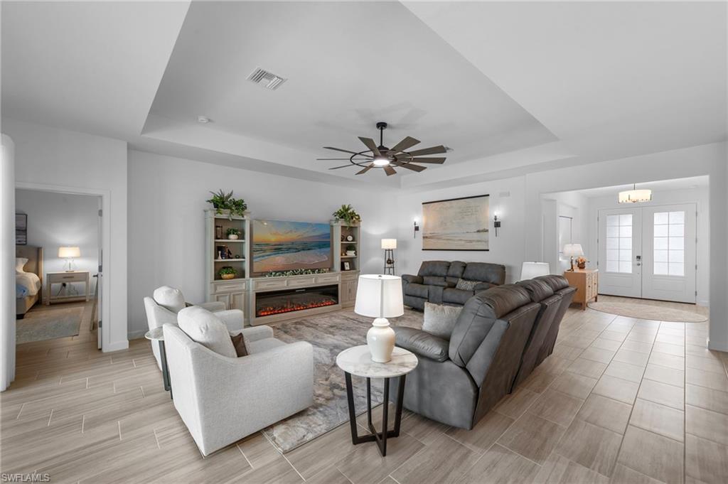 TUCKERS COVE - Residential Lease