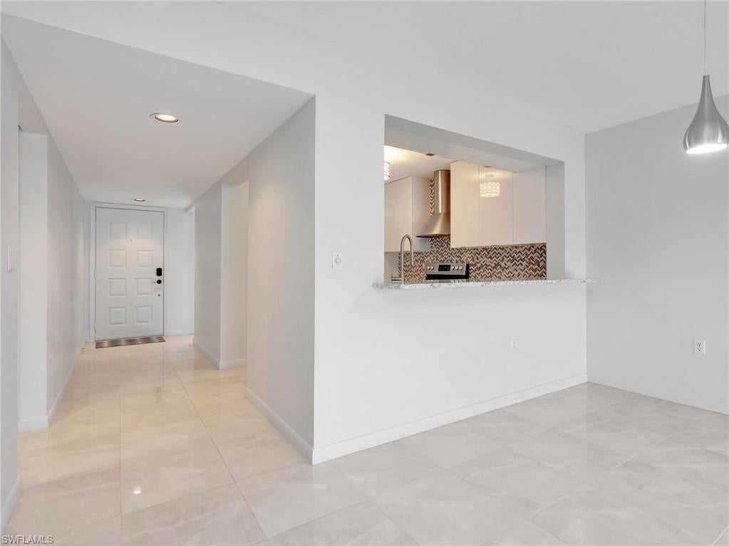 ABBEY AT BERKSHIRE VILLAGE - Residential