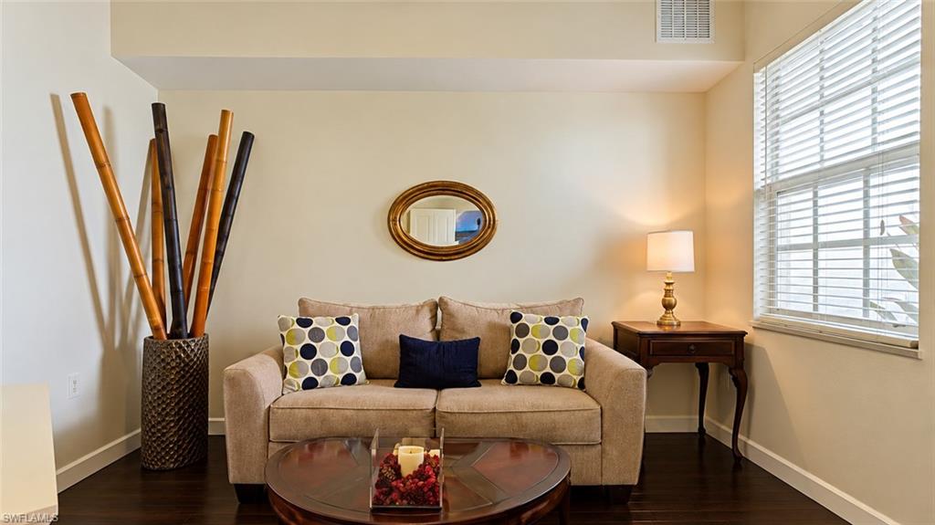 COCONUT BAY - Residential Lease