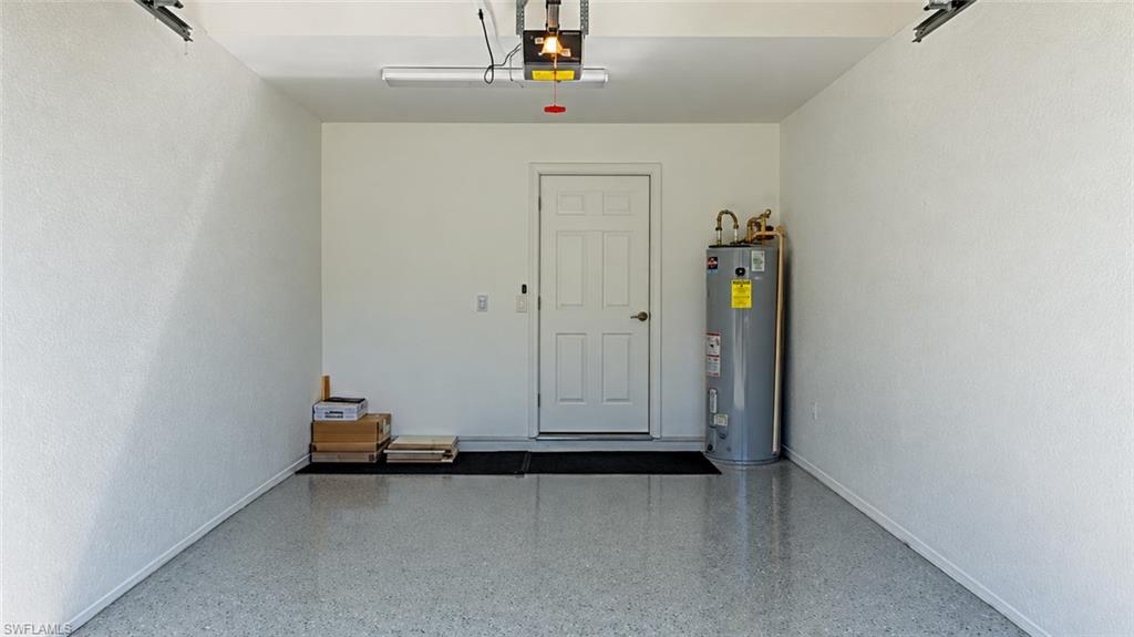 COCONUT BAY - Residential Lease