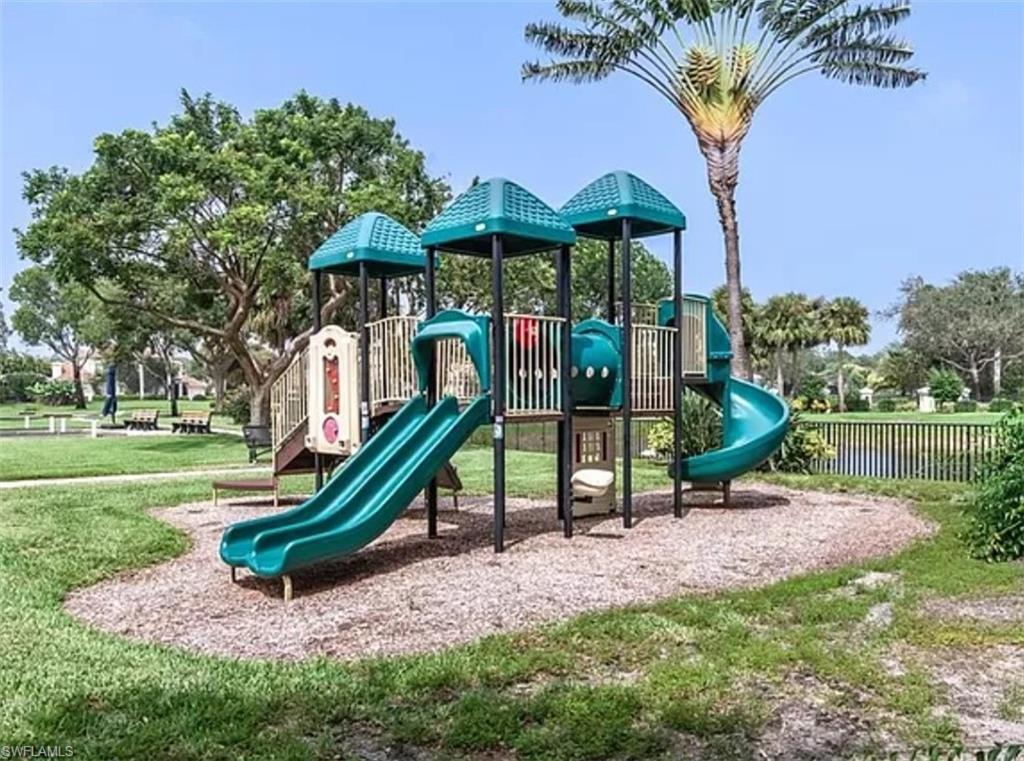 COCONUT BAY - Residential Lease