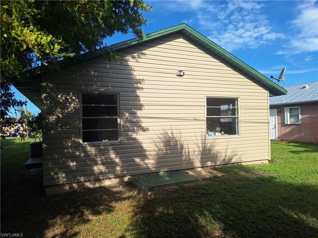 PINE MANOR - Residential Income
