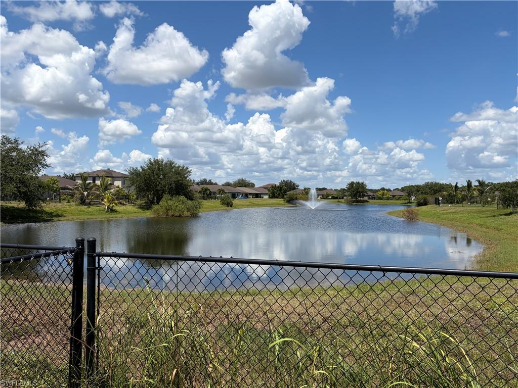 SHADOW LAKES - Residential