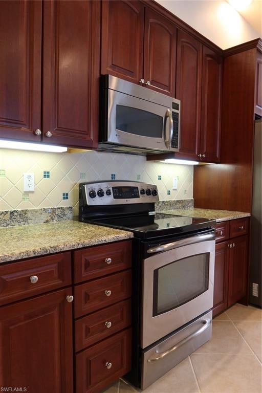 LEMURIA - Residential Lease
