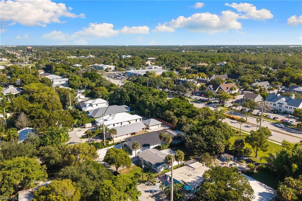 LAKE PARK - Residential