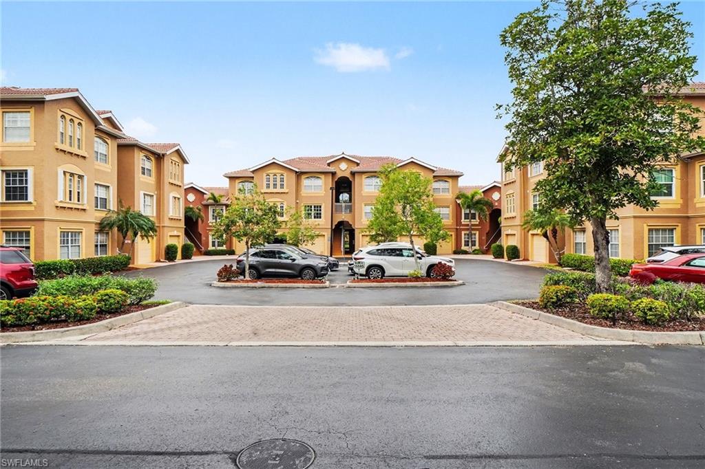GARDENS AT BEACHWALK - Residential