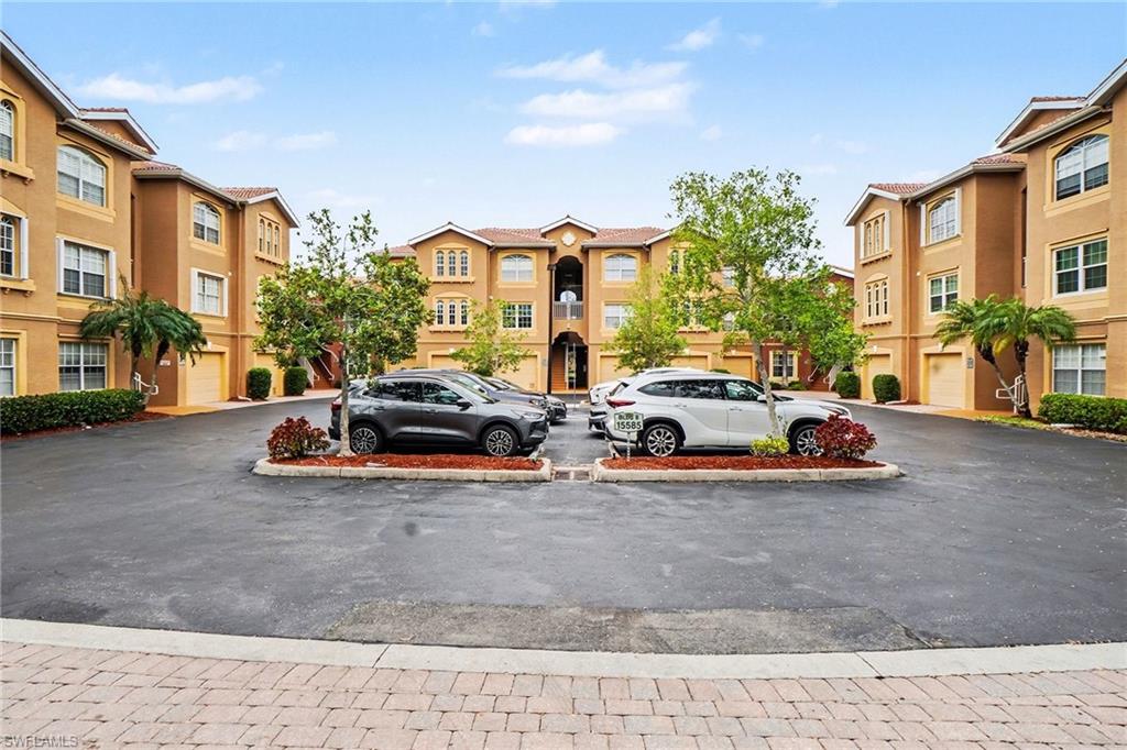 GARDENS AT BEACHWALK - Residential