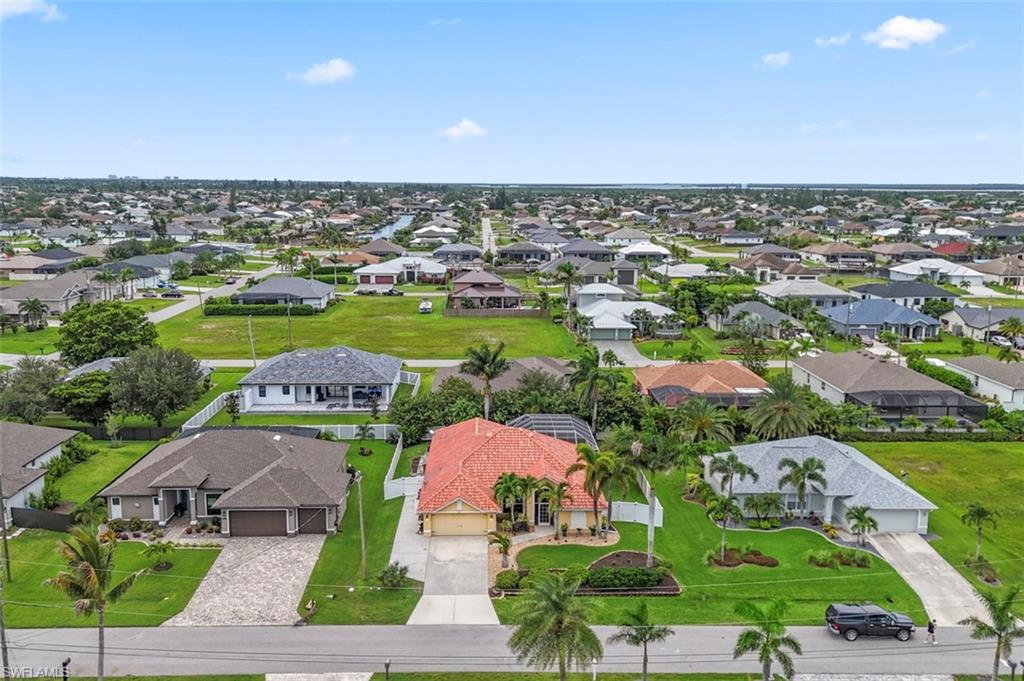 CAPE CORAL - Residential