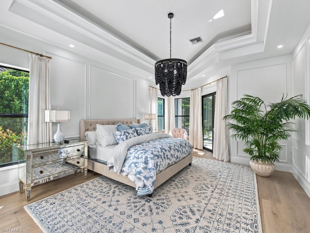 WILSHIRE LAKES - Residential