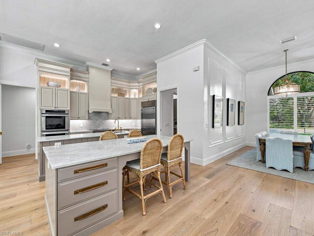 WILSHIRE LAKES - Residential