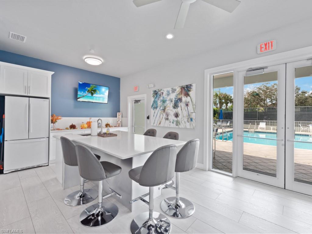 WILSHIRE LAKES - Residential
