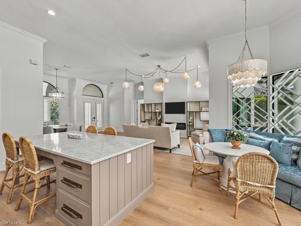 WILSHIRE LAKES - Residential