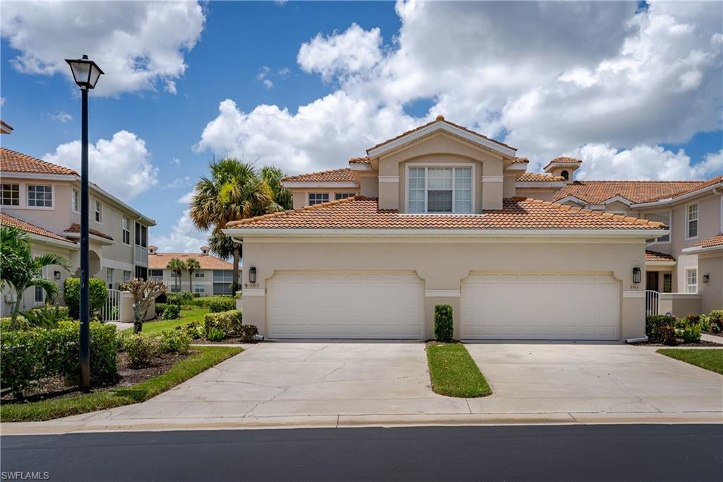 CORAL BAY II - Residential Lease