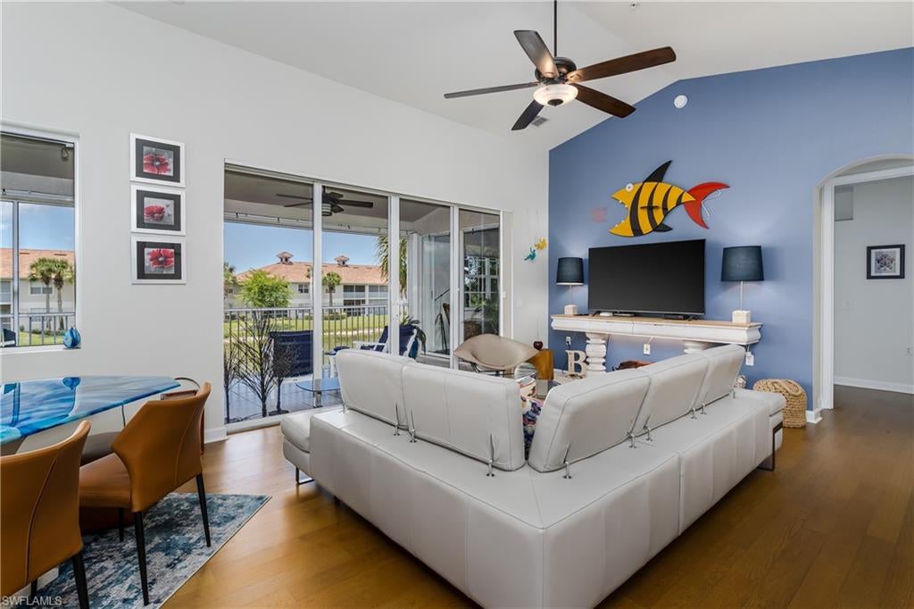 CORAL BAY II - Residential Lease