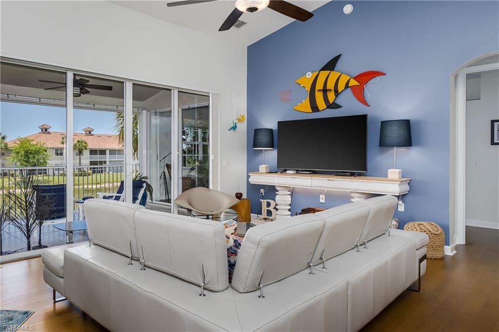 CORAL BAY II - Residential Lease