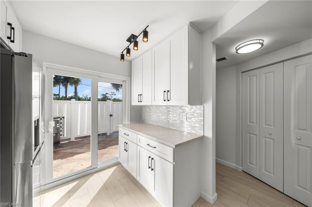 BOARDWALK CAPER - Residential