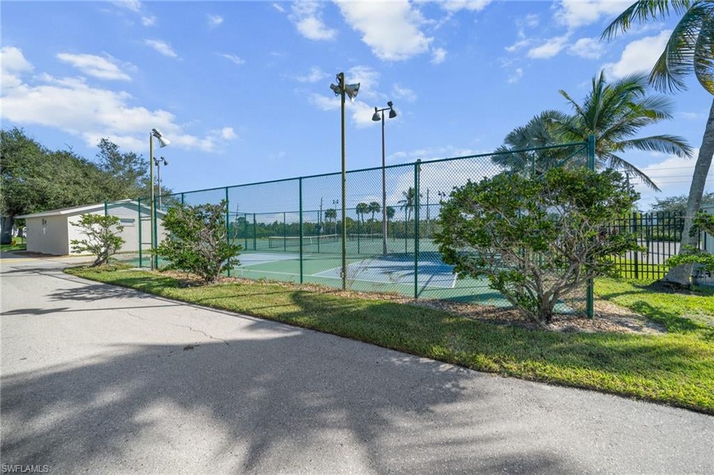 BOARDWALK CAPER - Residential