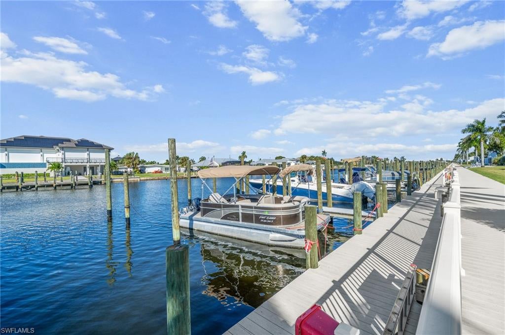 BOARDWALK CAPER - Residential