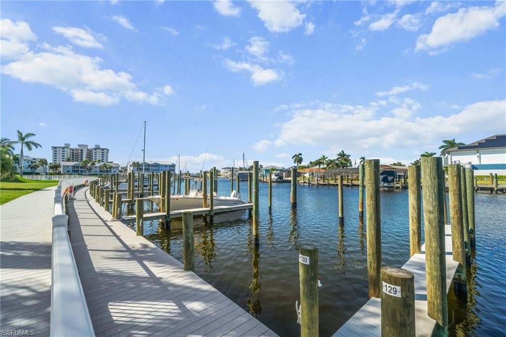 BOARDWALK CAPER - Residential